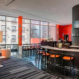 Courtyard By Marriott Manhattan/central Park Hotel